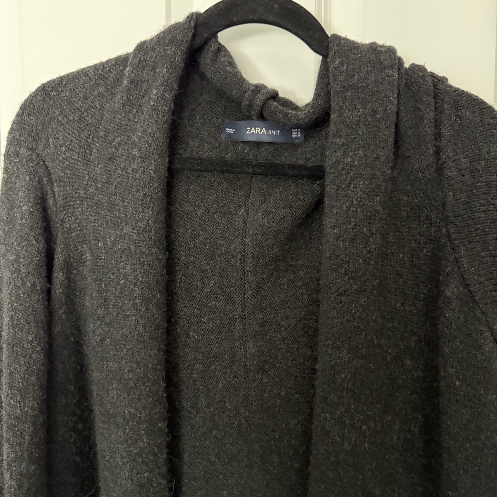 Zara | Oversized Long Sleeve Sweater - Picture 2 of 9